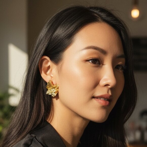 Amber Sceats Reese 24k Karat Gold Plated Sculptural Earring (NWT) - Picture 2 of 6